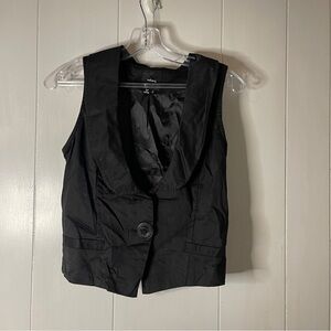 Takara Black‎ Sleeveless Vest